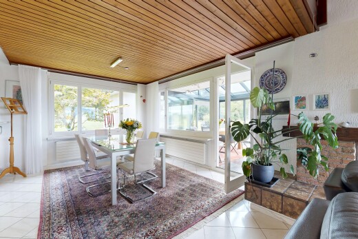 esszimmer mit inside community, natürliches licht, natural light, holzdecke, und wood ceiling