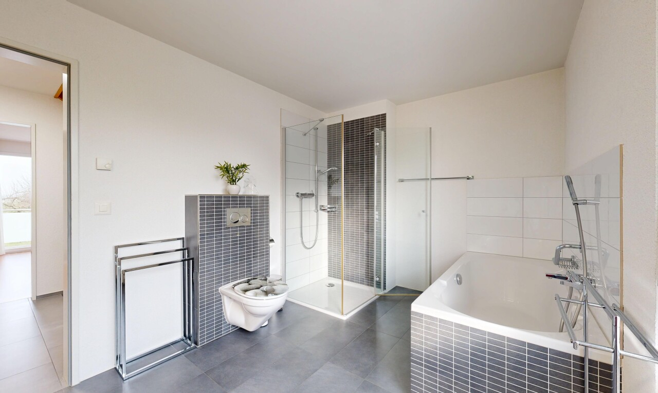 bad mit komplettes badezimmer, dusche, bad, drywall, und gipskartonwand