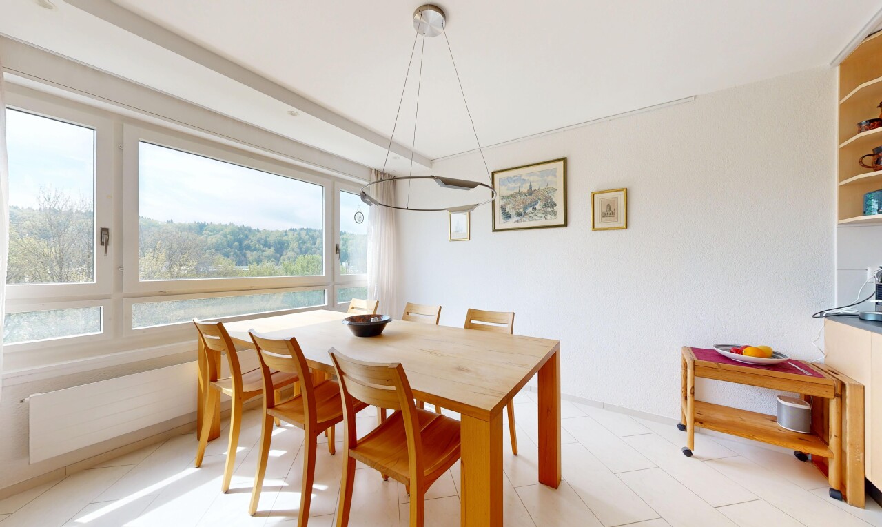 esszimmer mit inside property, natural light, natürliches licht, drywall, und gipskartonwand