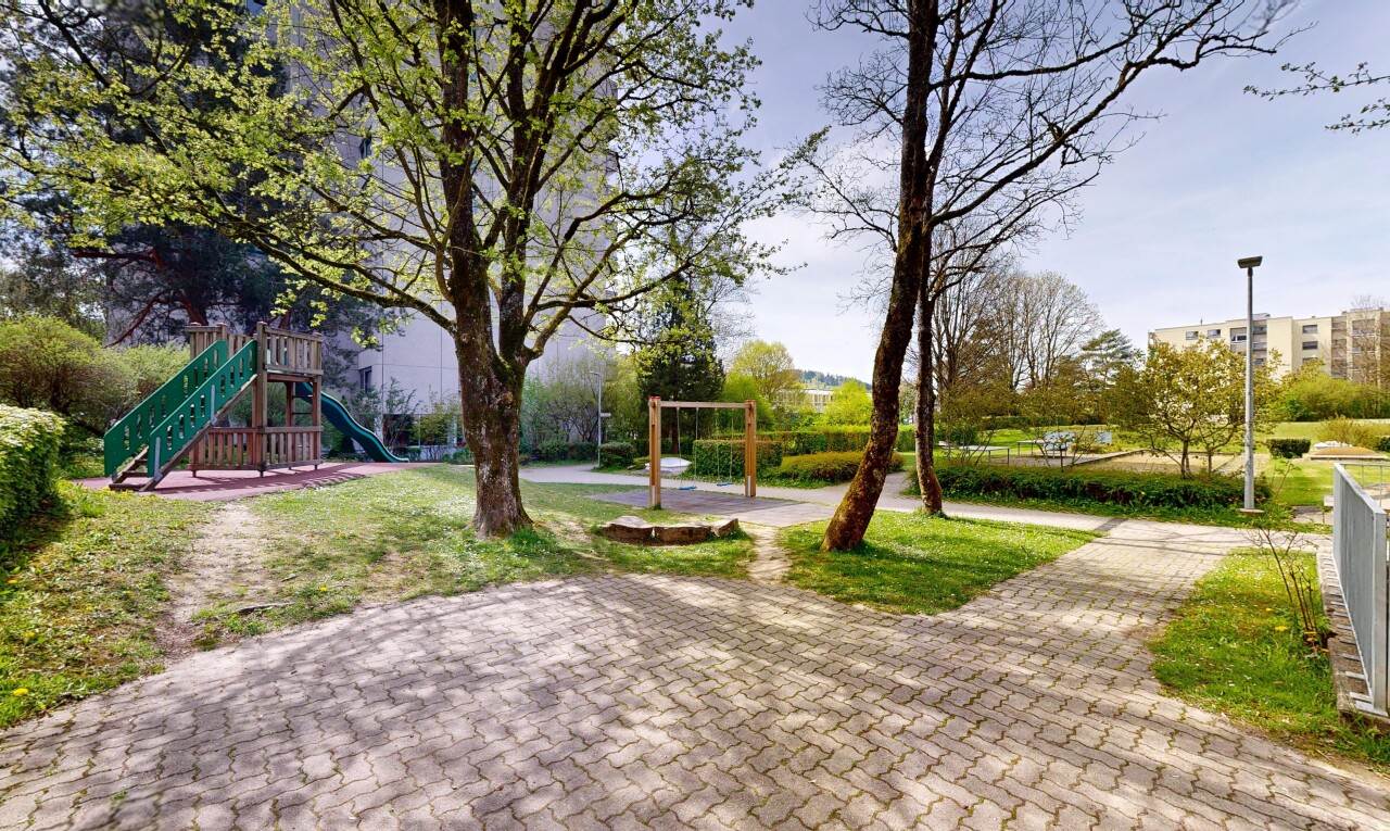 garten mit park view, spielplatz, und day time