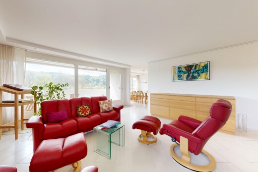wohnzimmer mit inside property, natural light, natürliches licht, drywall, und gipskartonwand