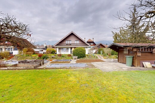 außenansicht mit overcast und rasen