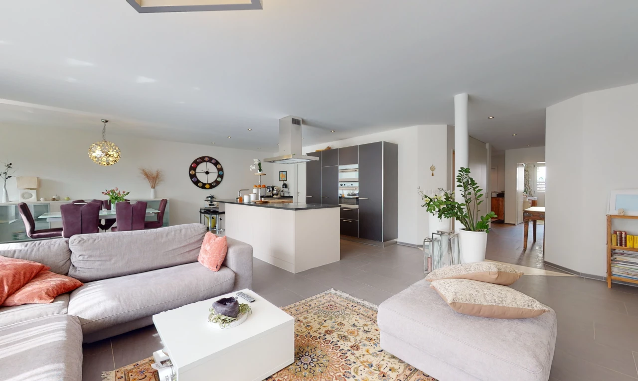 Zu verkaufen 195 m²Eckreihenhaus in Romanshorn