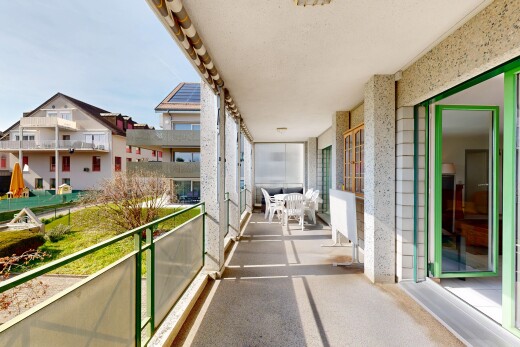 balcon avec balcon et from property
