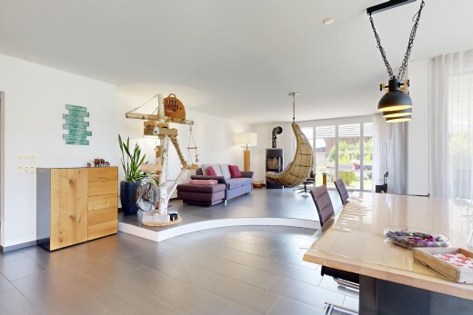 wohn- / esszimmer mit drywall, gipskartonwand, und inside property