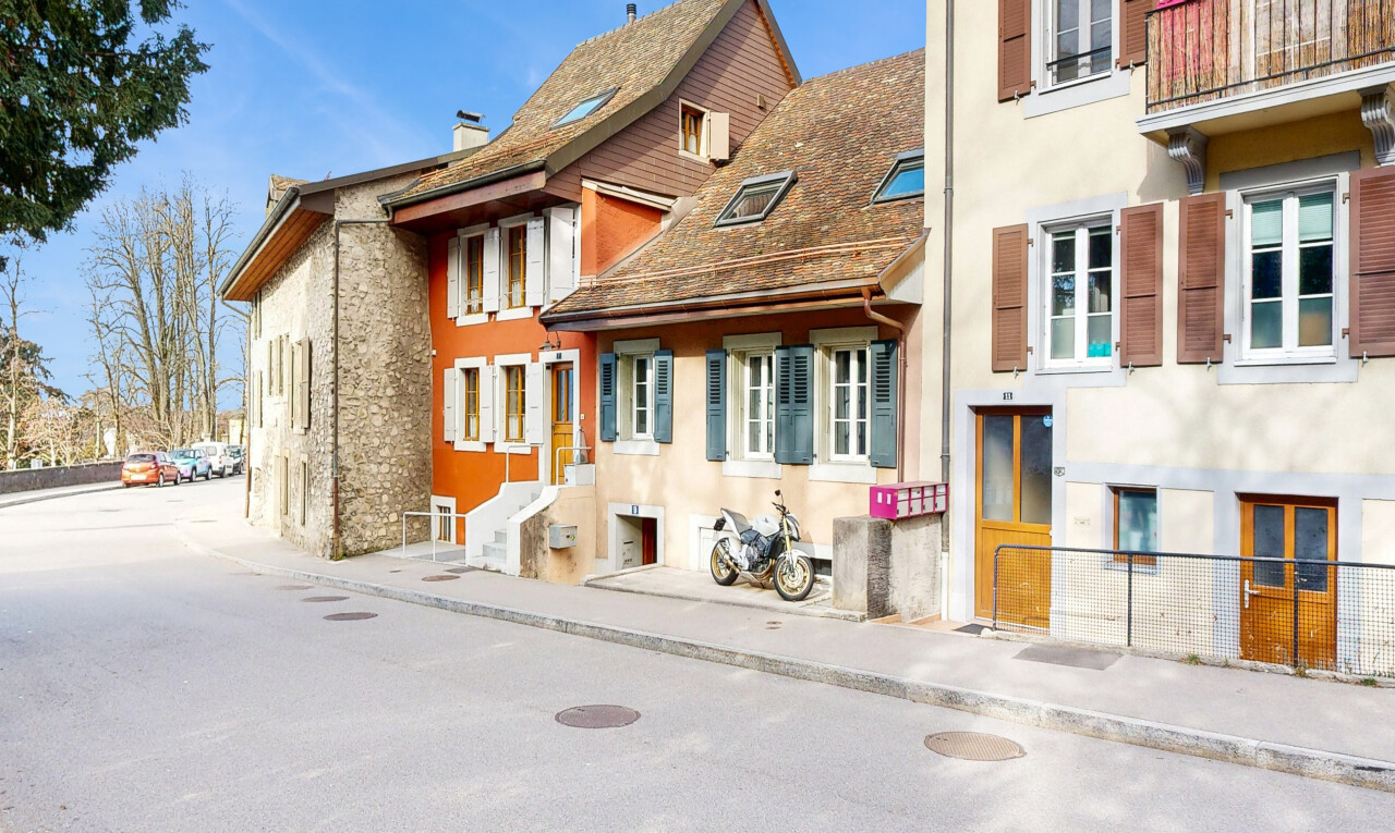 Maison villageoise avec terrasse et séjour cathédrale - Corsier