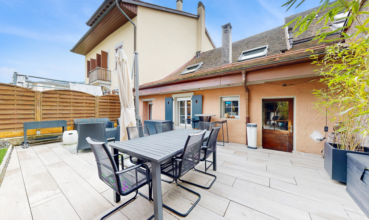 terrasse avec day time, from property, terrasse, coin repas extérieur, et clôture