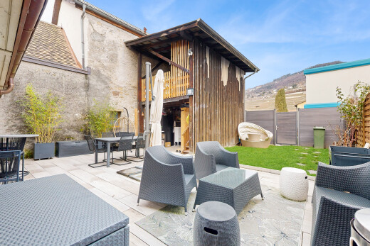 terrasse avec day time, terrasse, coin repas extérieur, from property, et clôture