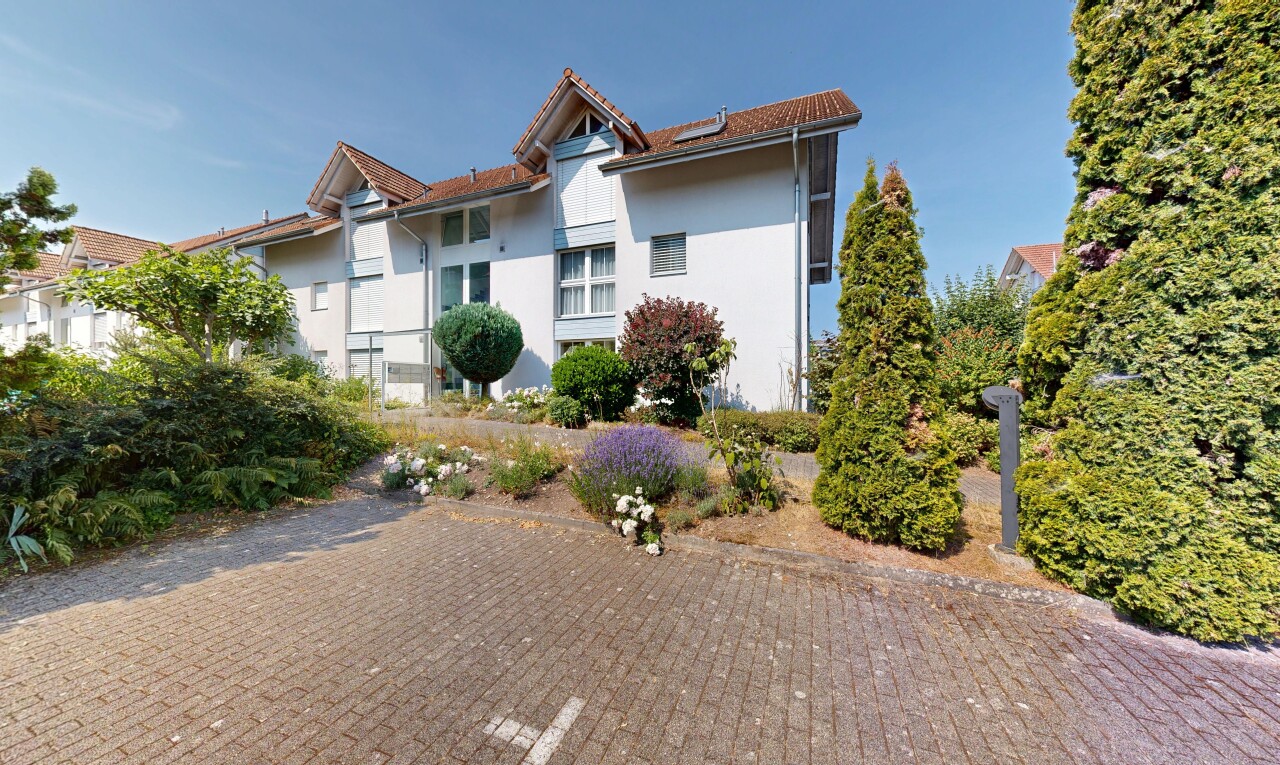 außenansicht mit stuckverkleidung, day time, und apartment complex view