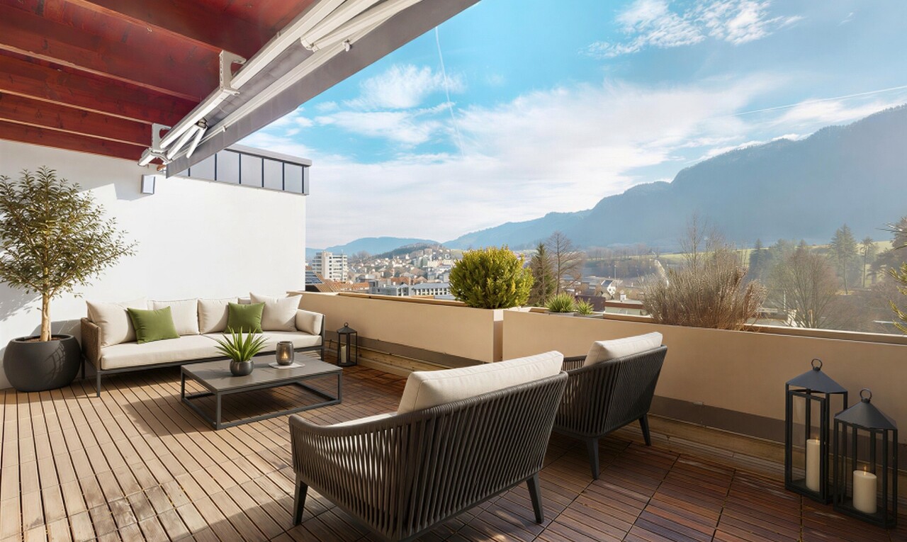 terrasse avec espace de vie extérieur, mountain view, vue sur la montagne, view focus, et day time
