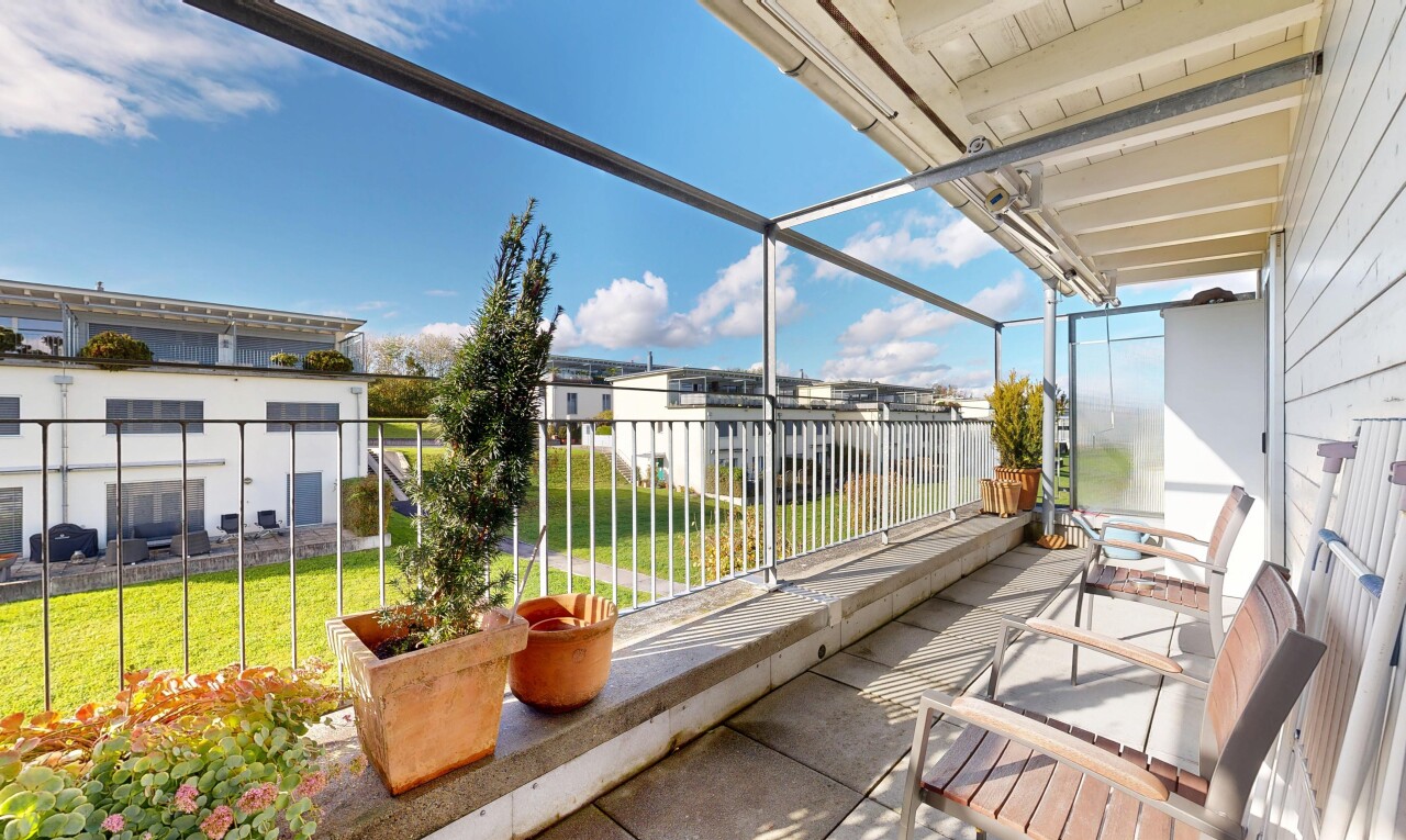 terrasse mit day time, from property, und rasen