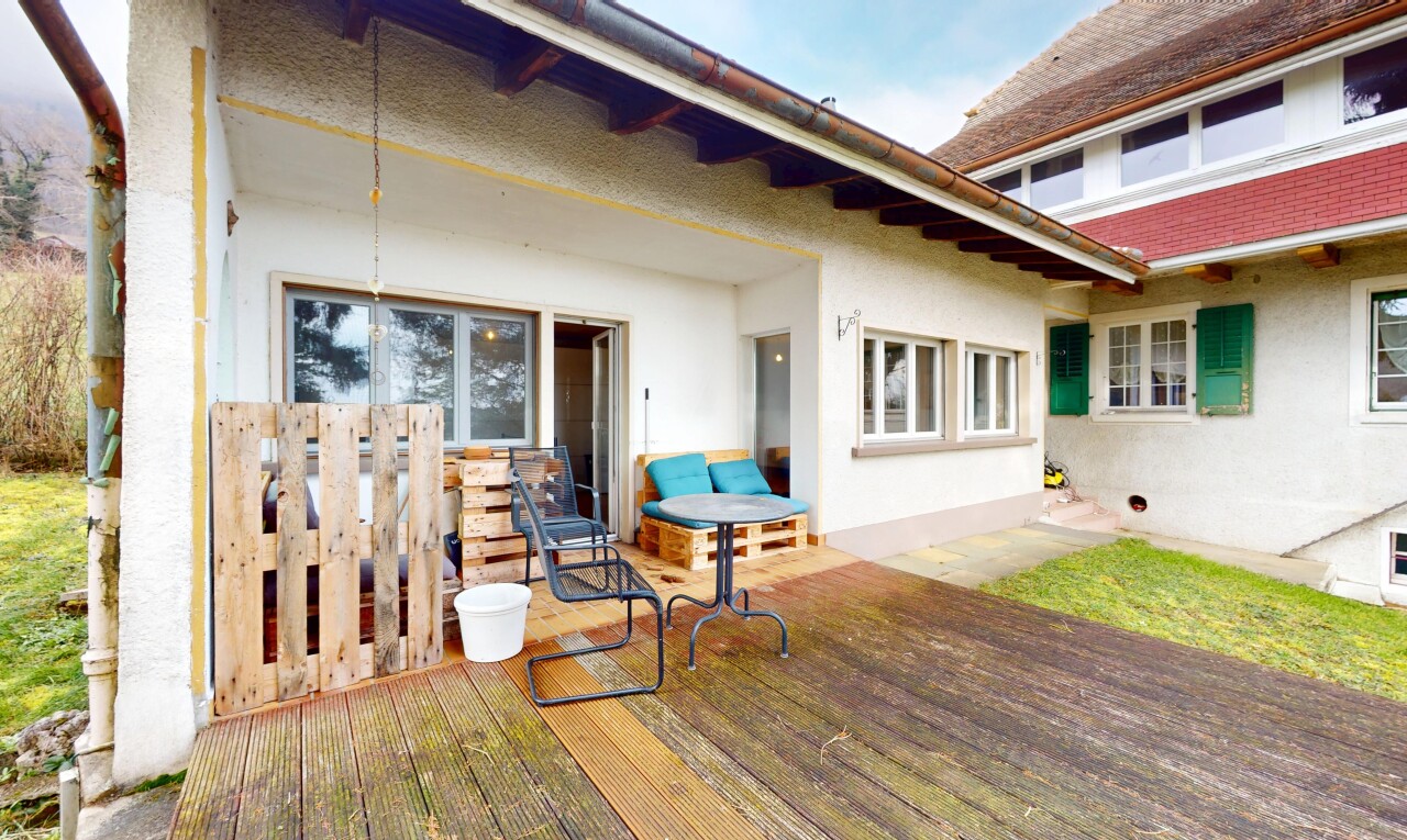 façade avec terrasse en bois