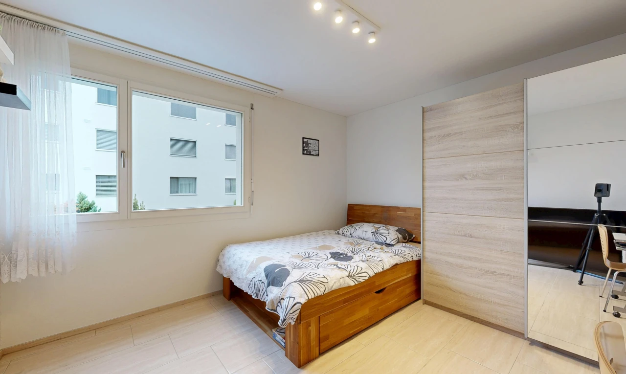 room with rail lighting