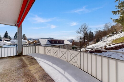 terrasse avec from property, day time, snow, et terrasse