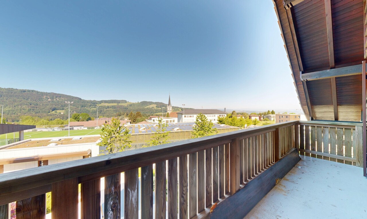 balcon avec from property, balcon, day time, residential view, et vue résidentielle