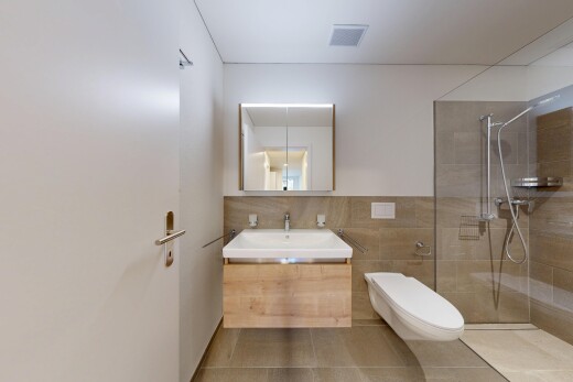 bad mit schminktisch, komplettes badezimmer, dusche, spiegel, und tile wall
