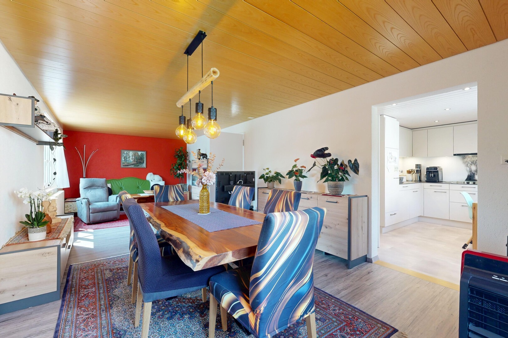 esszimmer mit holzdecke, wood ceiling, holzfußboden, wood finish floor, und gipskartonwand