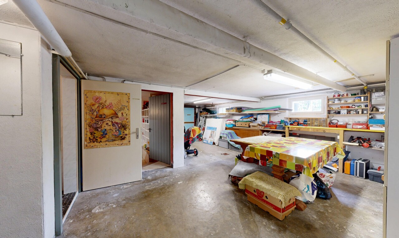 parking avec inside property