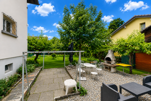jardin avec terrasse, from property, coin repas extérieur, day time, et pelouse