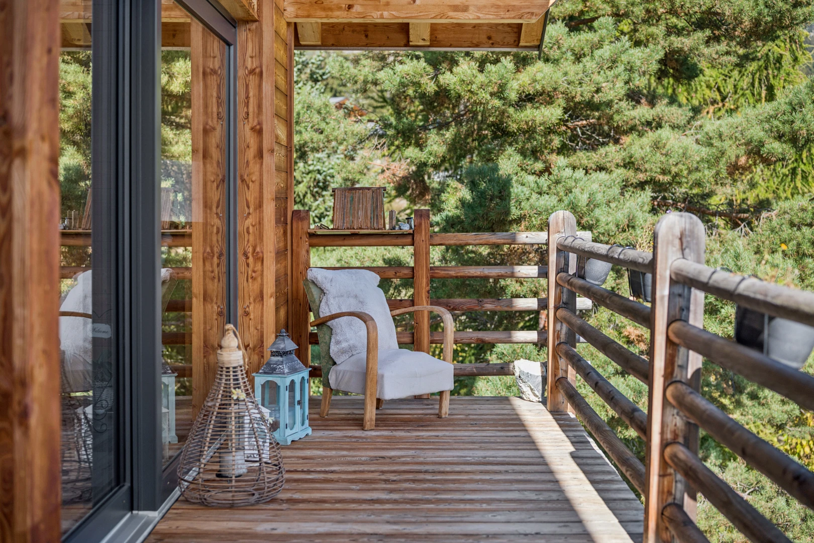 balcon avec terrasse et from property