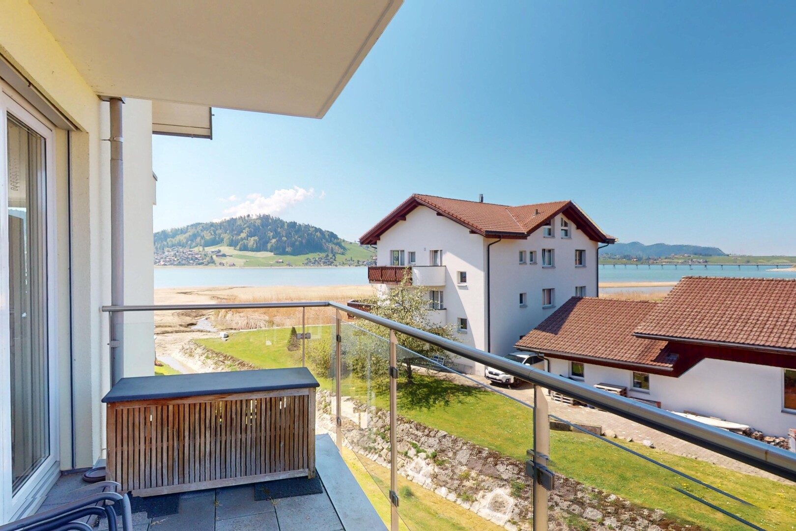 balkon mit balkon und seesicht