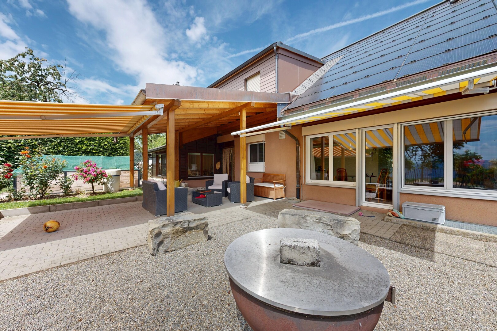 terrasse mit day time, terrasse, from property, und wohnraum im freien