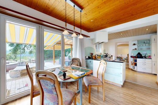 esszimmer mit holzdecke, wood ceiling, holzfußboden, wood finish floor, und inside property
