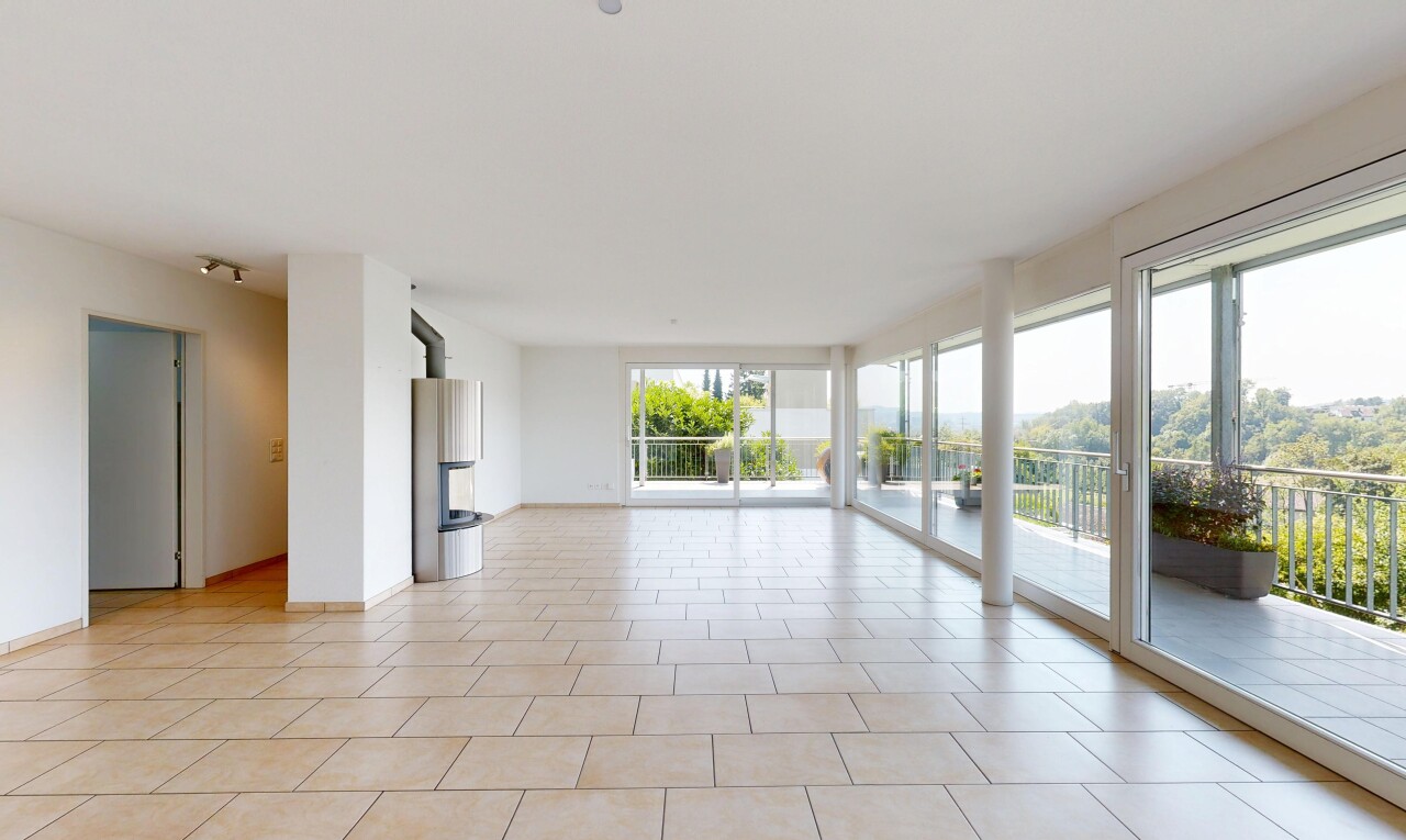 pièce vide avec lumière naturelle, natural light, inside property, cloison sèche, et drywall
