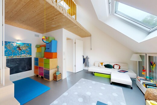 zimmer / schlafzimmer mit dachfenster, inside property, drywall, gipskartonwand, und vaulted ceiling