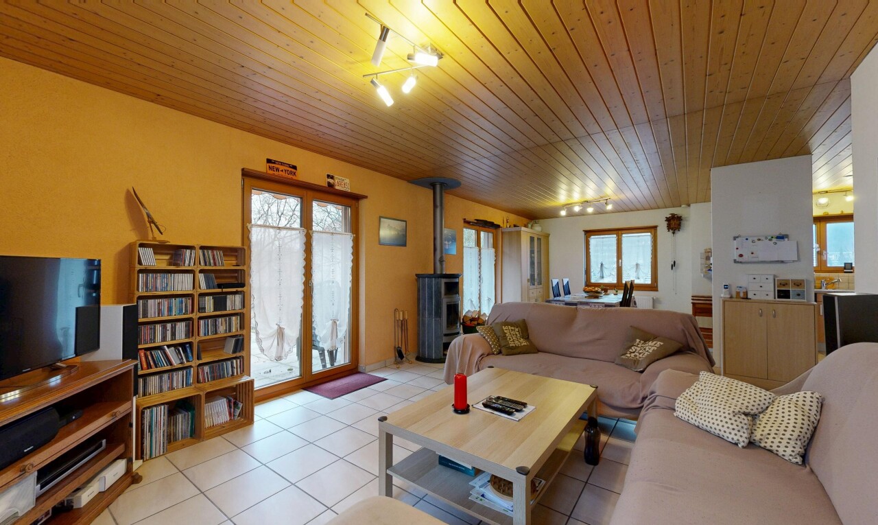 salon avec inside property, lumière naturelle, natural light, cloison sèche, et drywall