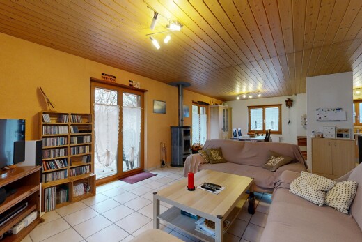 salon avec inside property, lumière naturelle, natural light, cloison sèche, et drywall