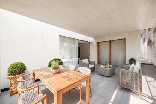 terrasse mit essbereich im freien, wohnraum im freien, und inside property