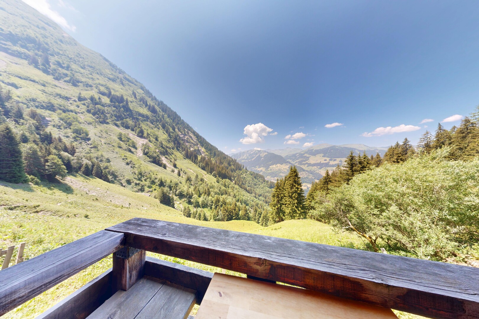 vue sur la montagne avec mountain view, vue sur la montagne, from property, et day time