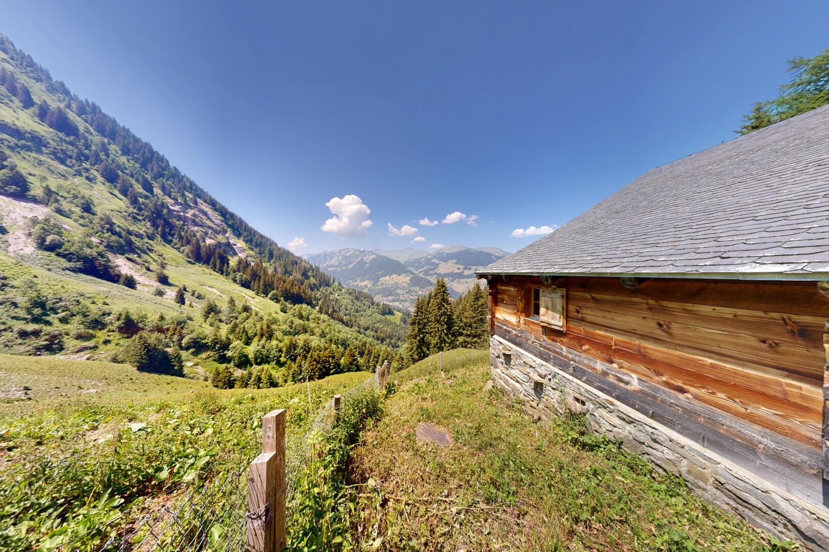vue sur la montagne avec mountain view, vue sur la montagne, et day time