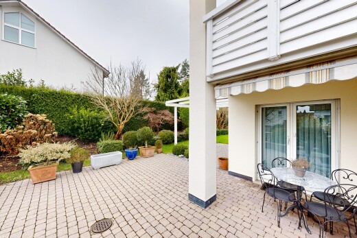 terrasse mit markise, terrasse, from property, essbereich im freien, und overcast