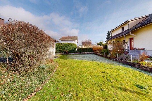 jardin avec pelouse, from property, day time, et perron