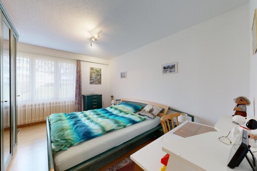 zimmer / schlafzimmer mit gipskartonwand, drywall, natürliches licht, natural light, und inside property