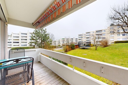 balcon avec overcast, balcon, apartment complex view, et from property
