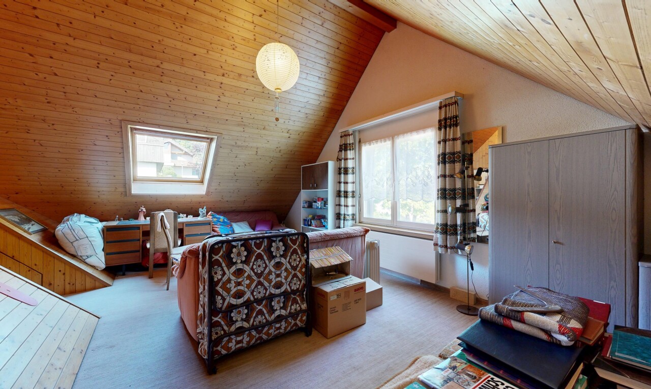 wohnzimmer mit zusätzliches zimmer, wood ceiling, holzdecke, vaulted ceiling, und dachschräge