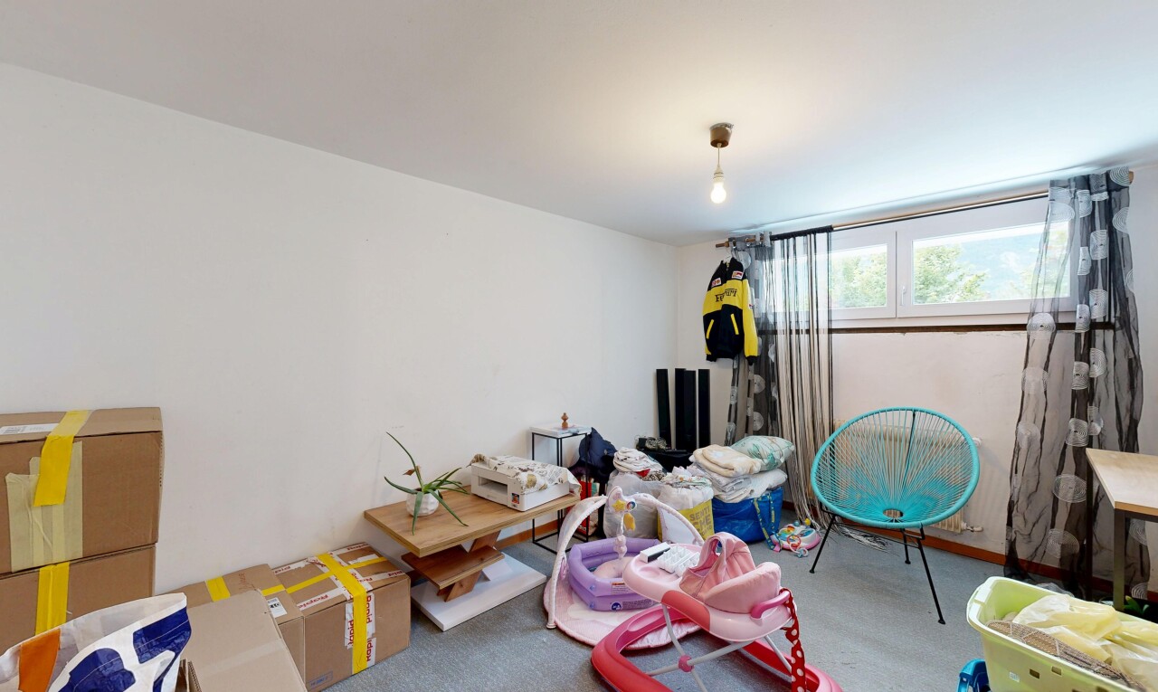 chambre avec lumière naturelle, natural light, cloison sèche, drywall, et moquette