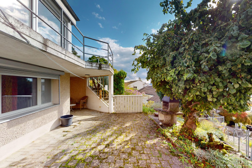 äußeresraum mit balkon