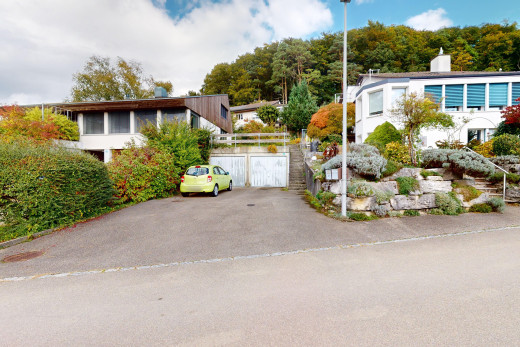 außenansicht mit tor