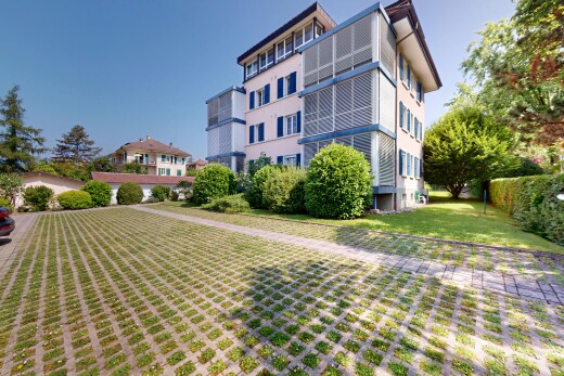 außenansicht mit property visible, day time, und rasen