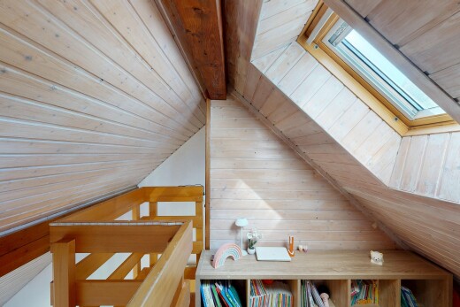 treppe mit wood ceiling, holzdecke, beamed ceiling, balkendecke, und inside property