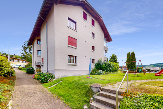 außenansicht mit property visible und day time