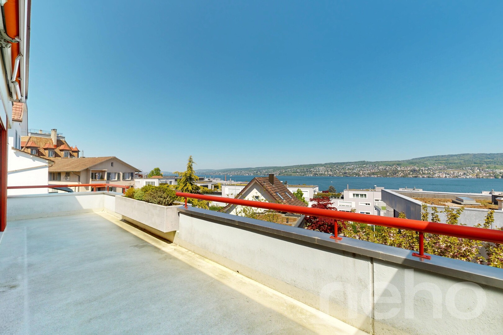 terrasse mit from property und day time