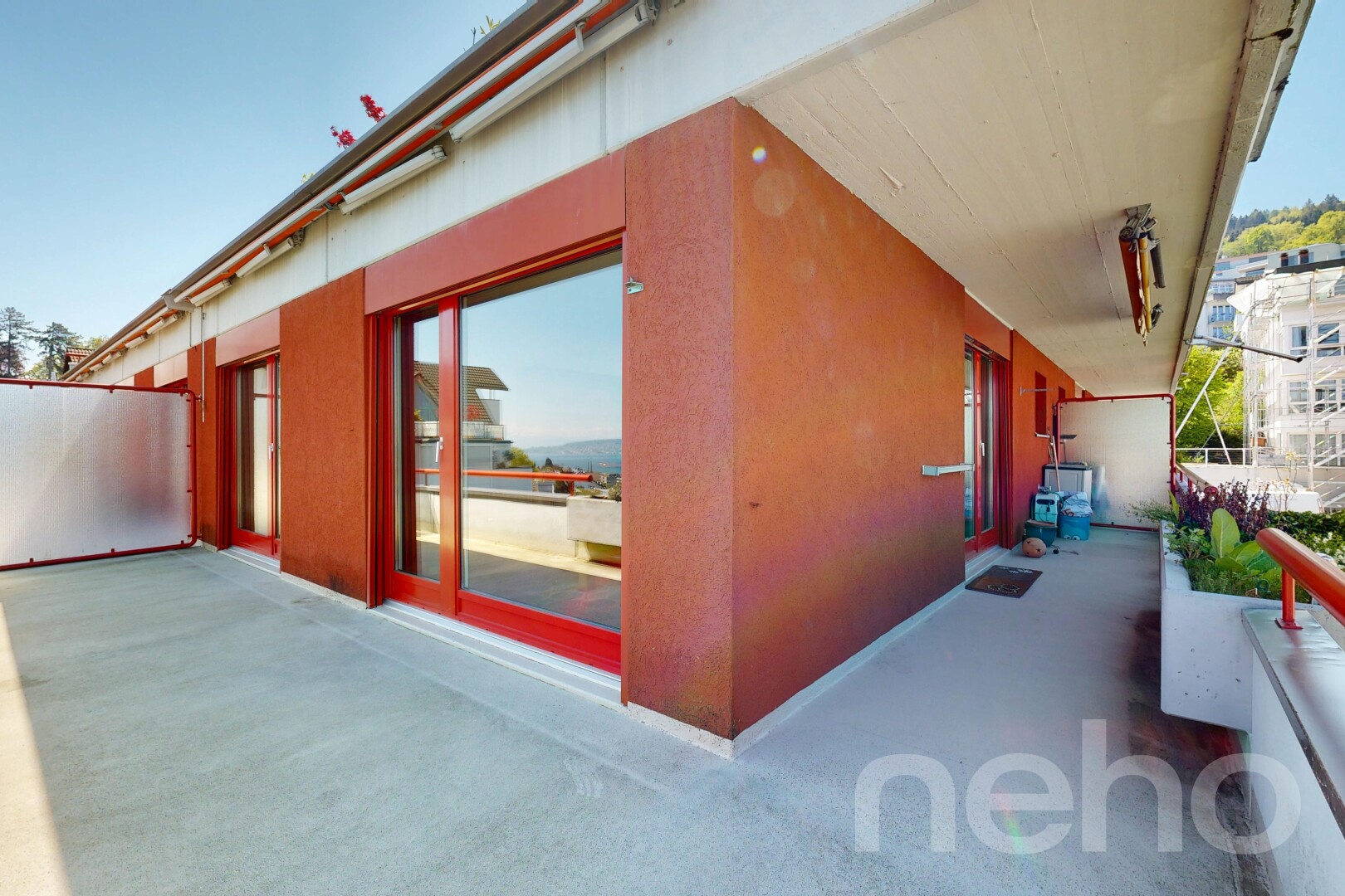 terrasse mit day time und from property