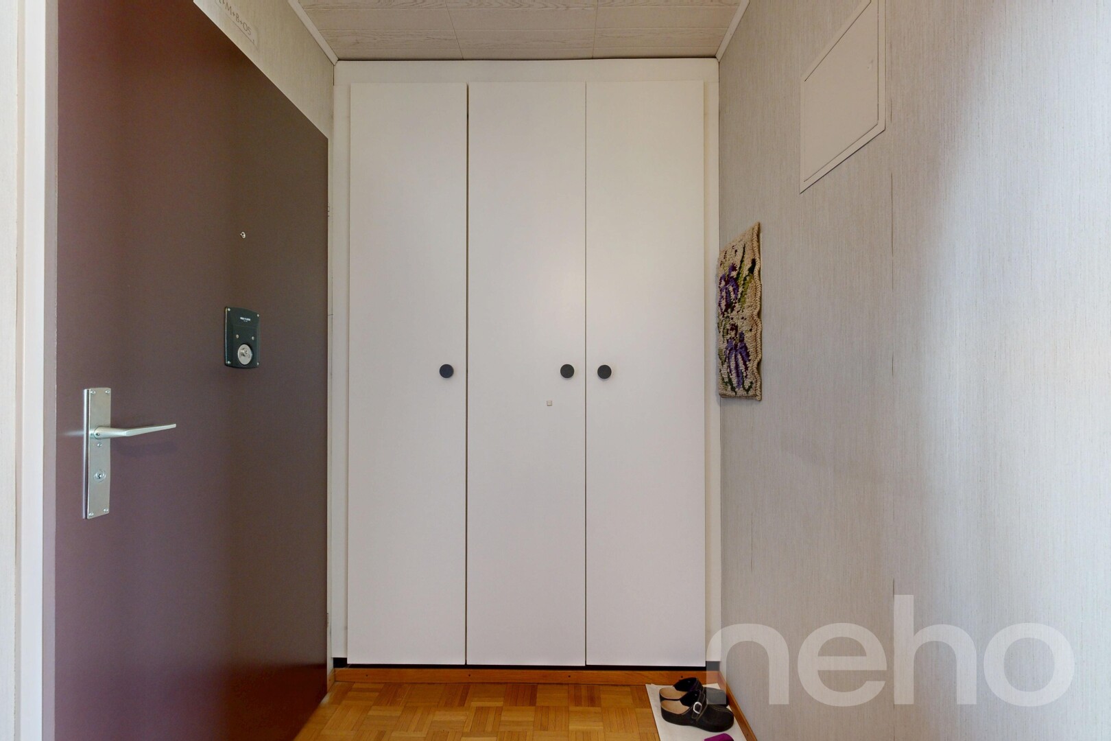 halle / korridor mit parquet floor, light floor, inside property, holzfußboden, und wood finish floor