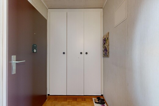 halle / korridor mit parquet floor, light floor, inside property, holzfußboden, und wood finish floor
