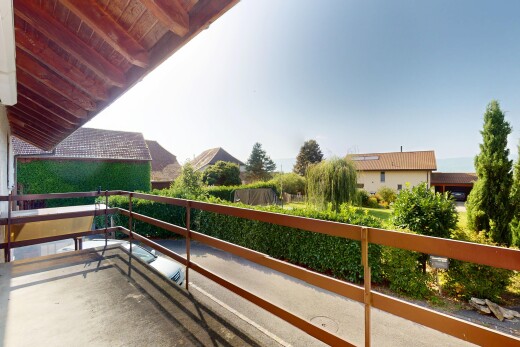 balkon mit from property, balkon, und day time
